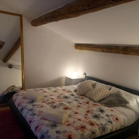 Room In Arena In Fiera Verona Exteriör bild
